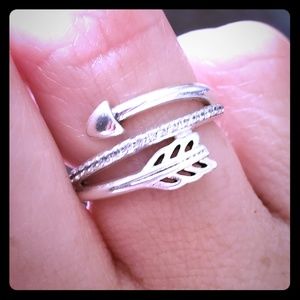 Pandora arrow ring